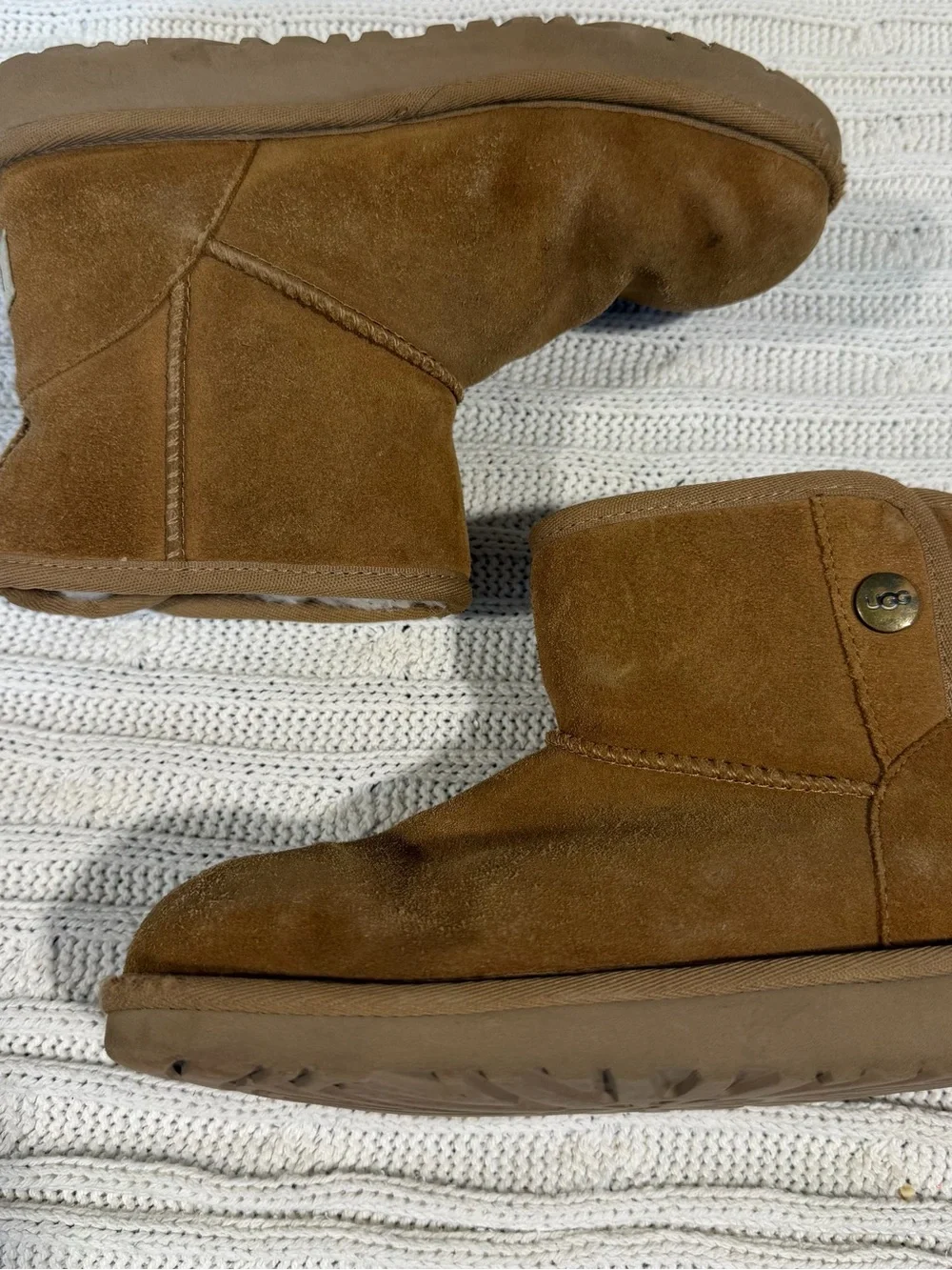 UGG Kids Classic Mini Boot in Chestnut Brown youth size 2